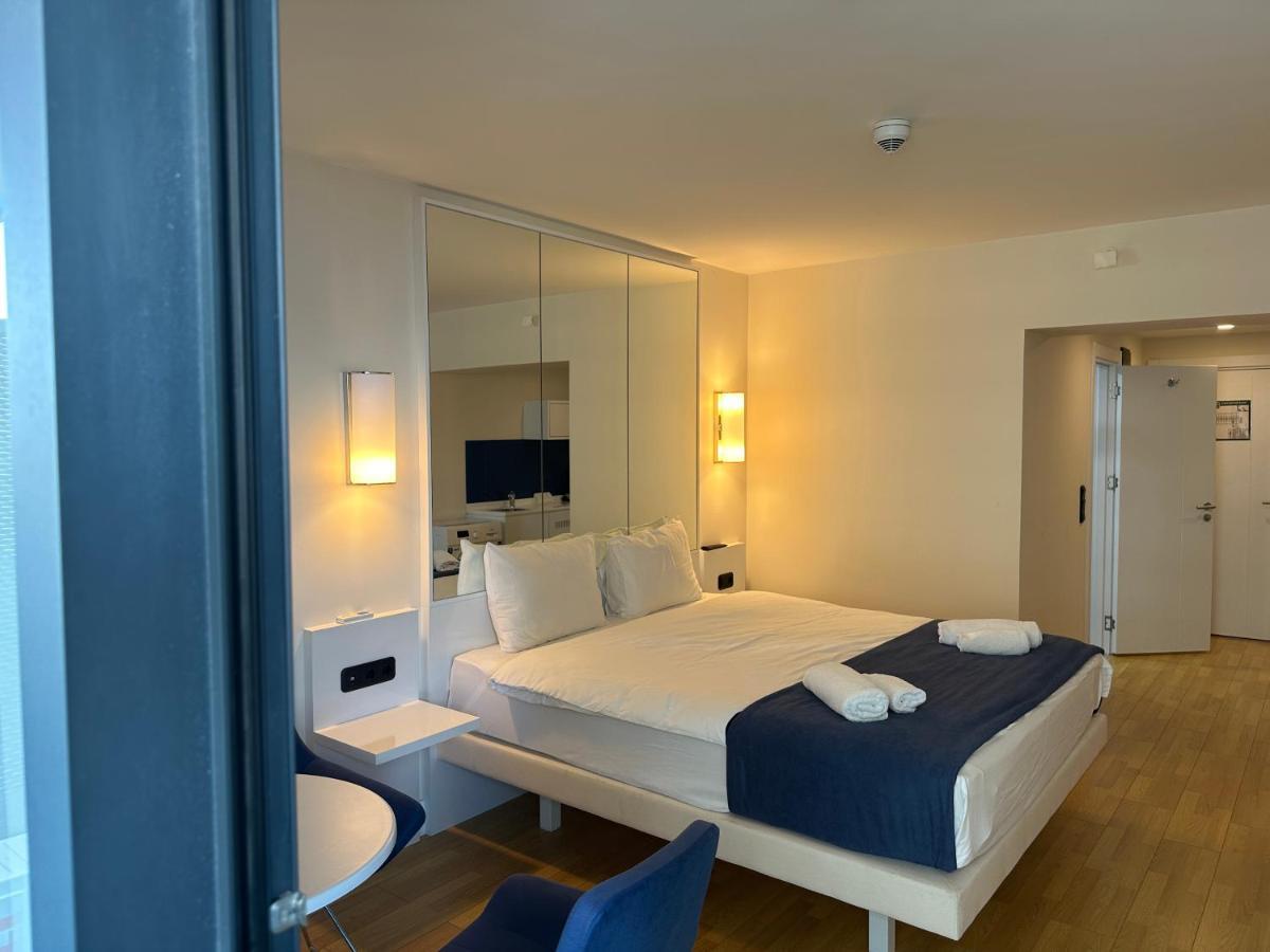 Апартаменты Orbi City Black Sea View Батуми Экстерьер фото