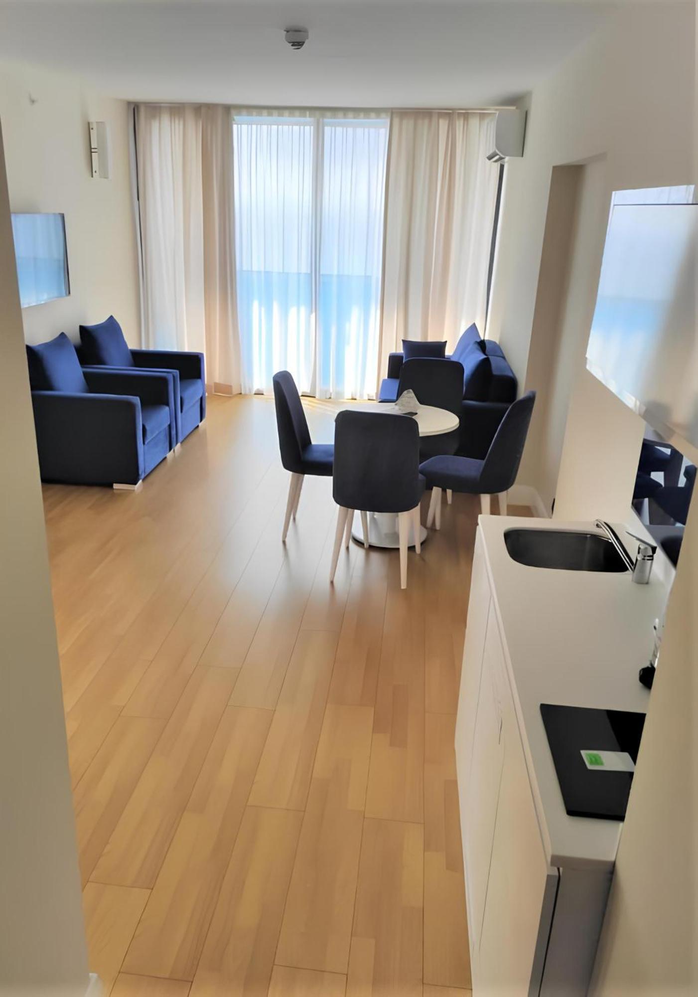 Апартаменты Orbi City Black Sea View Батуми Экстерьер фото